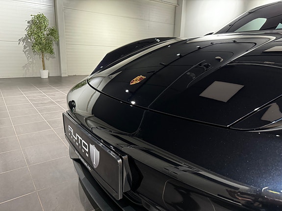 Porsche Taycan 4S 9 of 30