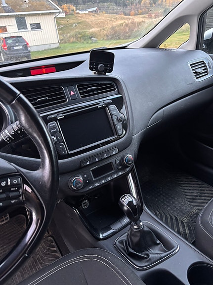 Kia Ceed 6 of 9