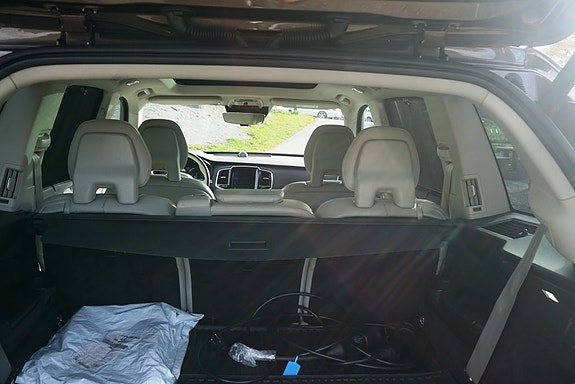 Volvo XC90 25 of 30