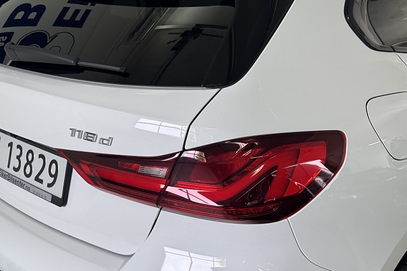 BMW 118d 15 of 30