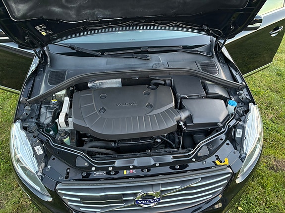 Volvo XC60 18 of 21