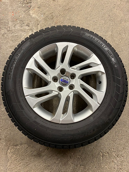Volvo XC60 21 of 21