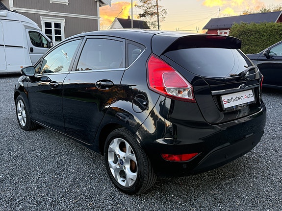 Ford Fiesta 3 of 12