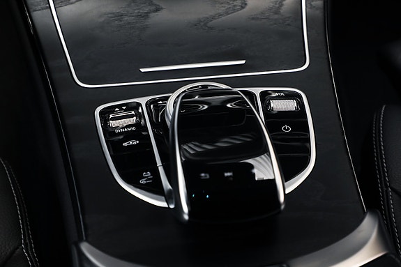 Mercedes-Benz C350 e 18 of 22