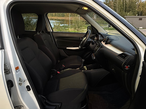 Suzuki Swift 6 of 18