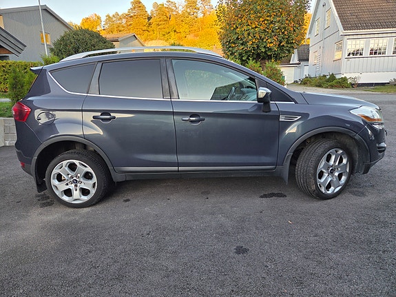 Ford Kuga 2 of 12