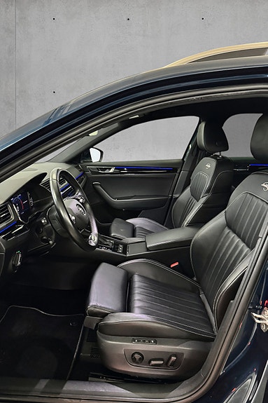 Skoda Superb 29 of 30