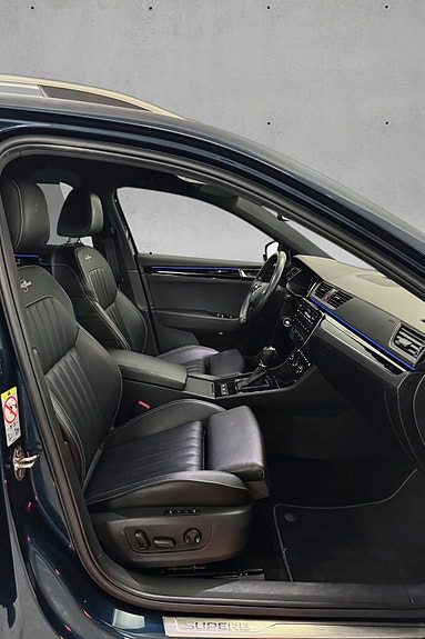 Skoda Superb 17 of 30