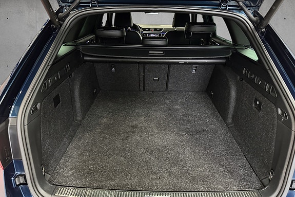 Skoda Superb 23 of 30