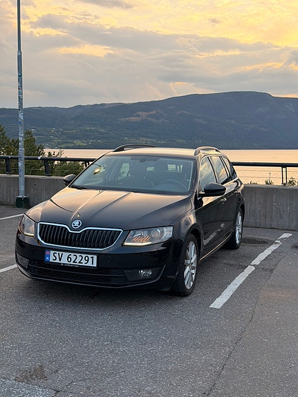 Skoda Octavia 9 of 12