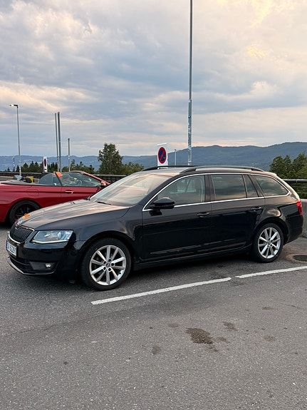 Skoda Octavia 5 of 12