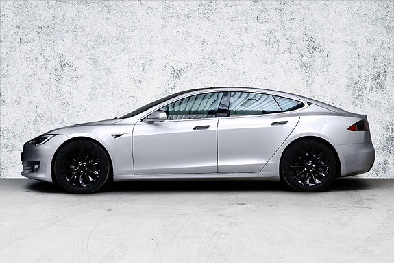 Tesla Model S 8 of 23