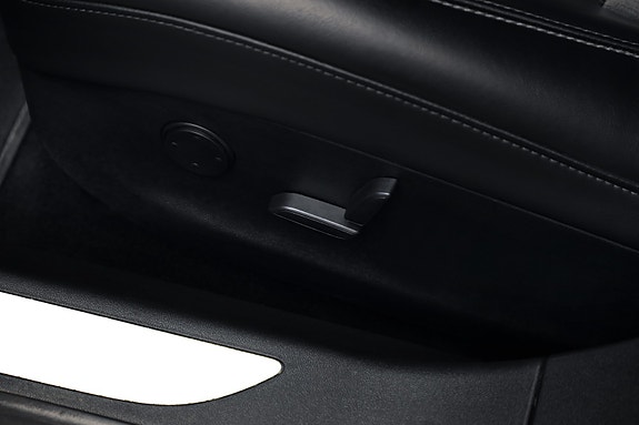 Tesla Model S 10 of 23