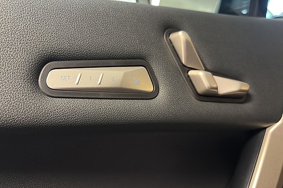 BMW iX 7 of 18
