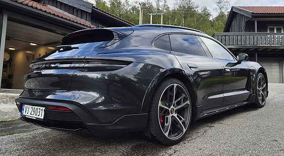 Porsche Taycan 4S 2 of 16