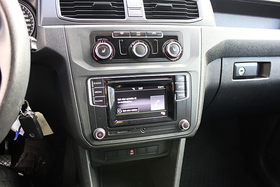 Volkswagen Caddy 18 of 19