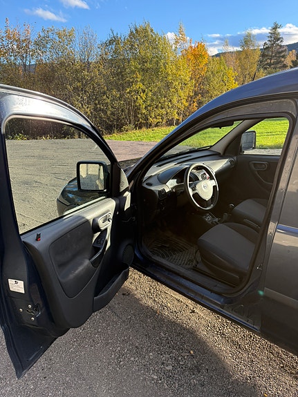 Opel Combo 8 of 13