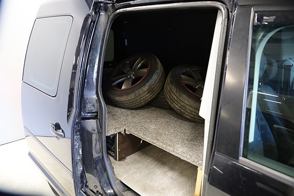 Volkswagen Caddy 11 of 12