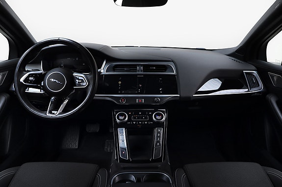 Jaguar I-PACE 13 of 24