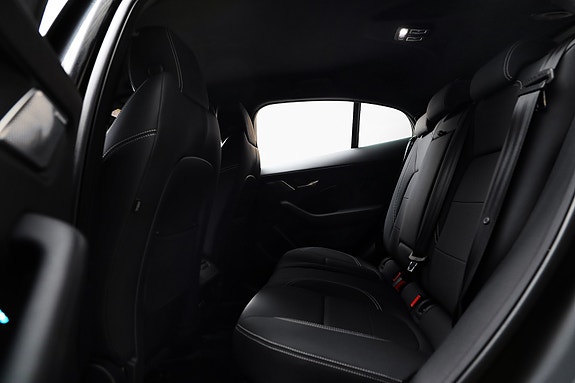Jaguar I-PACE 11 of 24