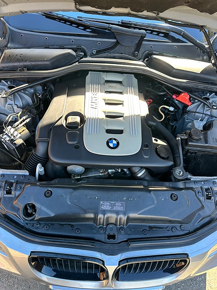 BMW 525d 15 of 21