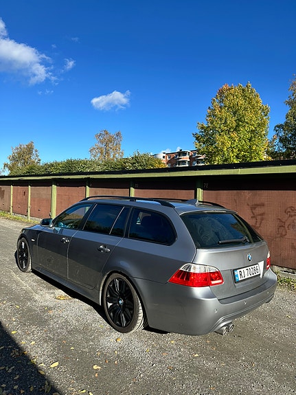 BMW 525d 2 of 21