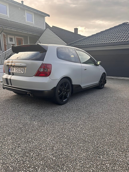Honda Civic 3 of 9
