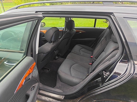 Mercedes-Benz E220 d 7 of 7