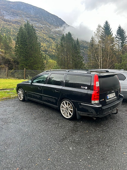 Volvo V70 4 of 13