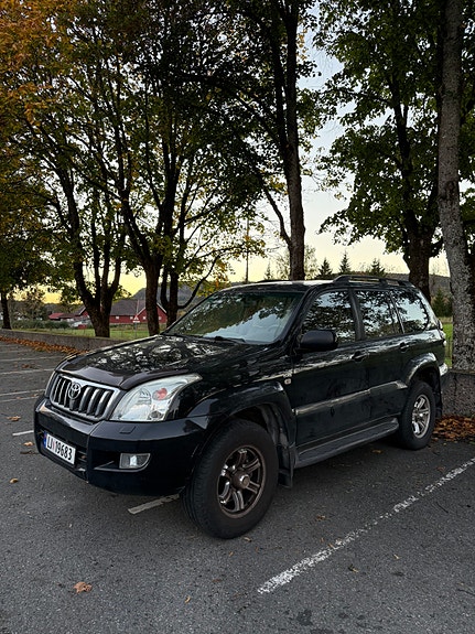 Toyota Land Cruiser 4 of 20