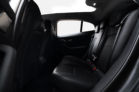 Jaguar I-PACE 11 of 23