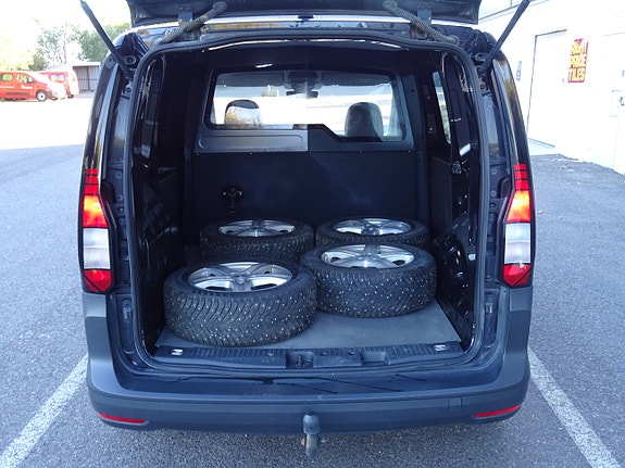 Volkswagen Caddy 18 of 30