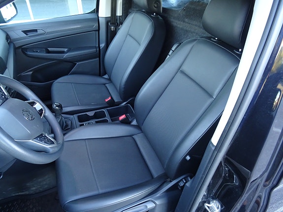 Volkswagen Caddy 24 of 30