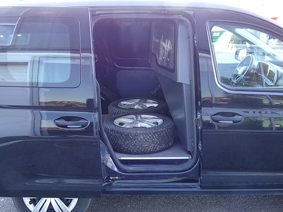 Volkswagen Caddy 26 of 30