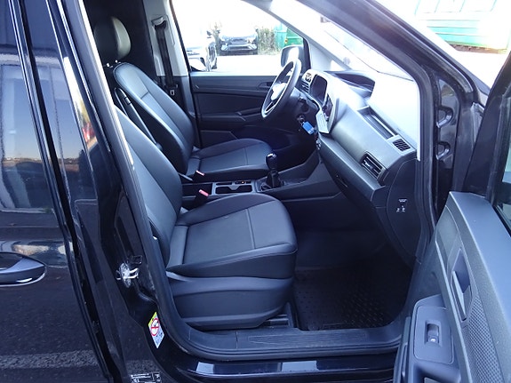 Volkswagen Caddy 29 of 30