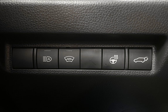 Toyota RAV4_HYBRID 11 of 27