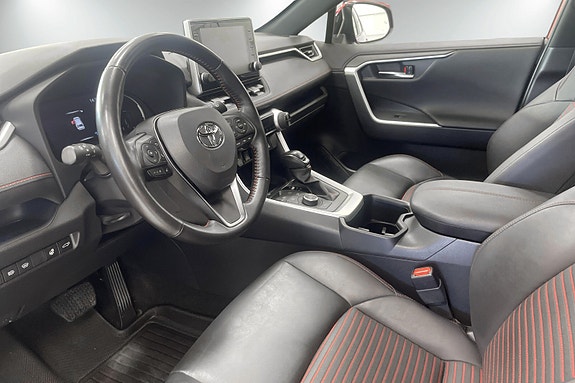 Toyota RAV4_HYBRID 9 of 27