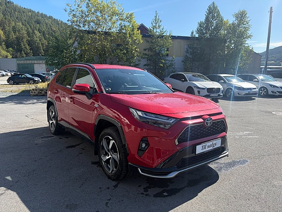 Toyota RAV4_HYBRID 4 of 27
