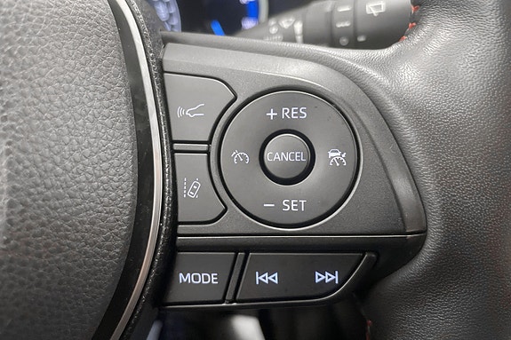 Toyota RAV4_HYBRID 15 of 27