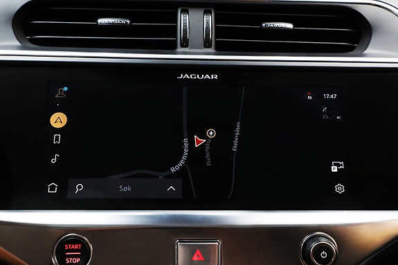 Jaguar I-PACE 21 of 28
