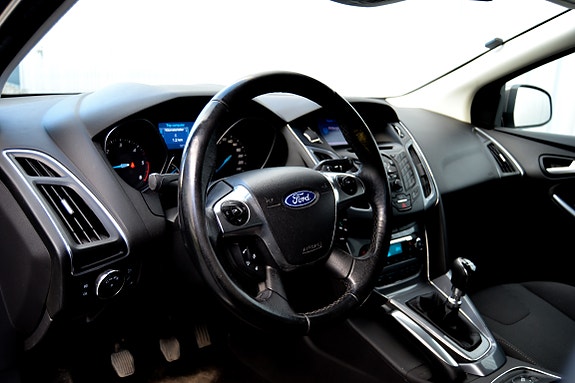 Ford Focus 14 of 30