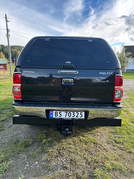 Toyota HiLux 7 of 20