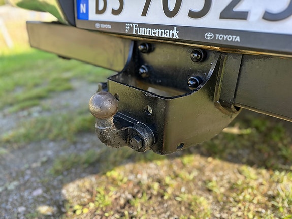 Toyota HiLux 9 of 20