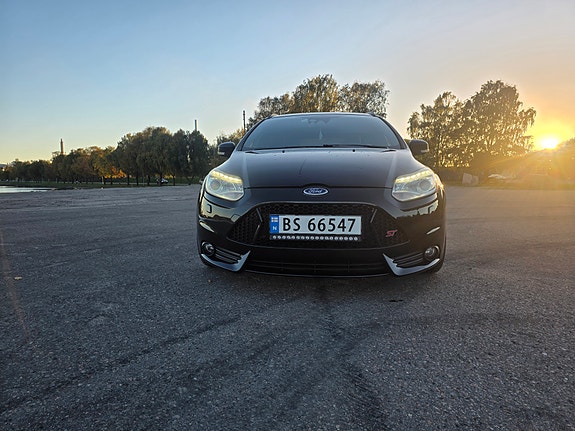 Ford Focus 3 of 14