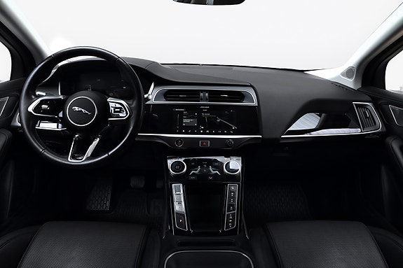 Jaguar I-PACE 13 of 23