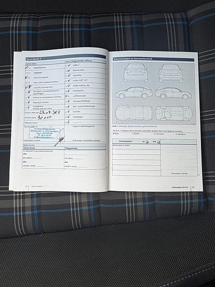 Volkswagen Golf VII 24 of 24