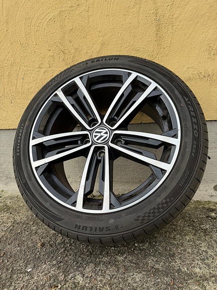 Volkswagen Golf VII 18 of 24
