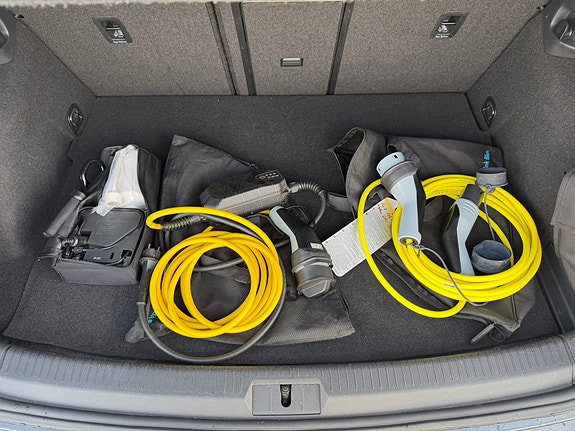 Volkswagen Golf VII 17 of 24