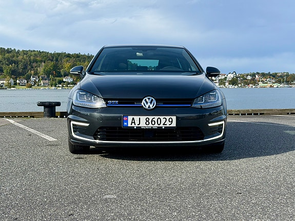 Volkswagen Golf VII 5 of 24