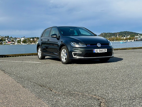 Volkswagen Golf VII 3 of 24
